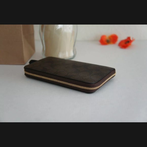 Coach zippy medium wallet - Picture 9 of 9
